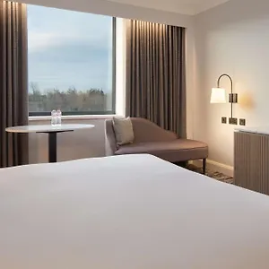 hilton-airport.dublin-hotelsweb.com/